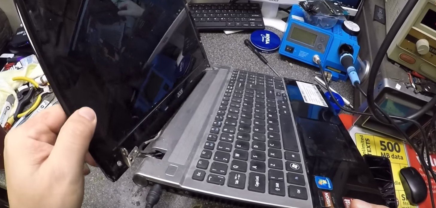 laptop hinges repair montreal